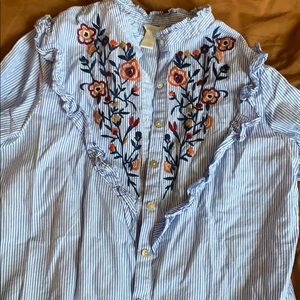 Floral embroidered button down